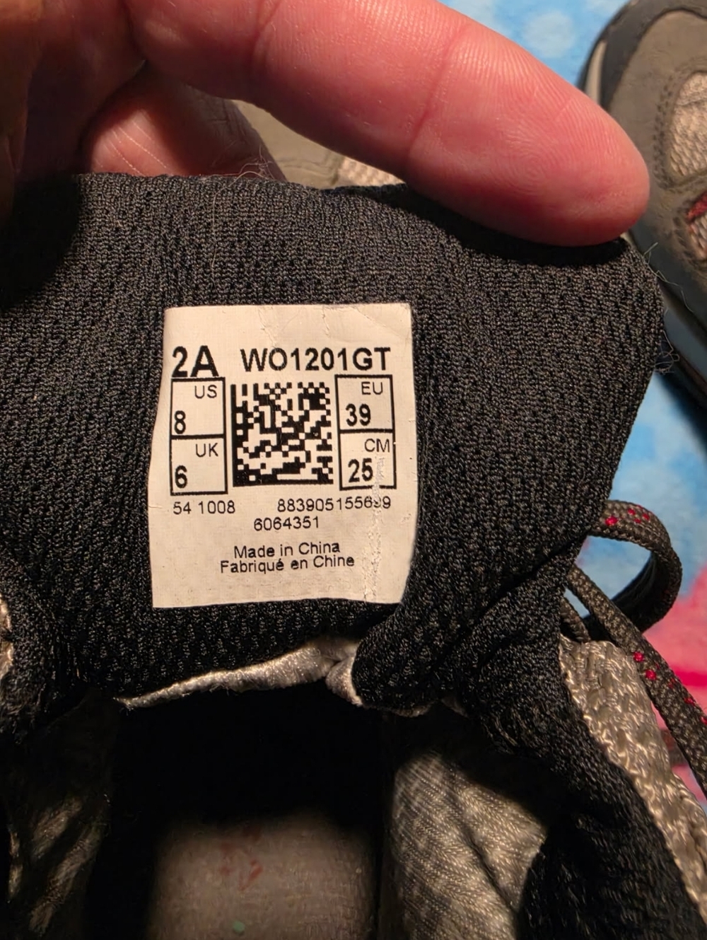 New Balance Women's Gray and Red Hiking Boots - Picture 9 of 9